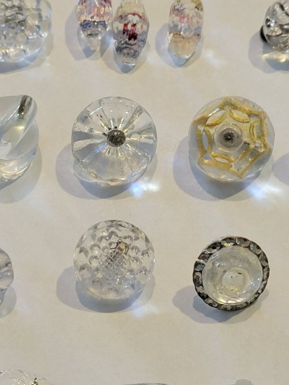Lot of Clear Glass Shanked Vintage Buttons - Picture 8 of 16